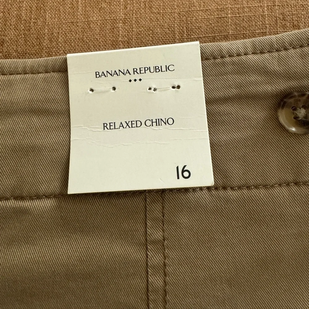 BANANA REPUBLIC RELAXED PLEATED CHINO - Picture 6 of 6